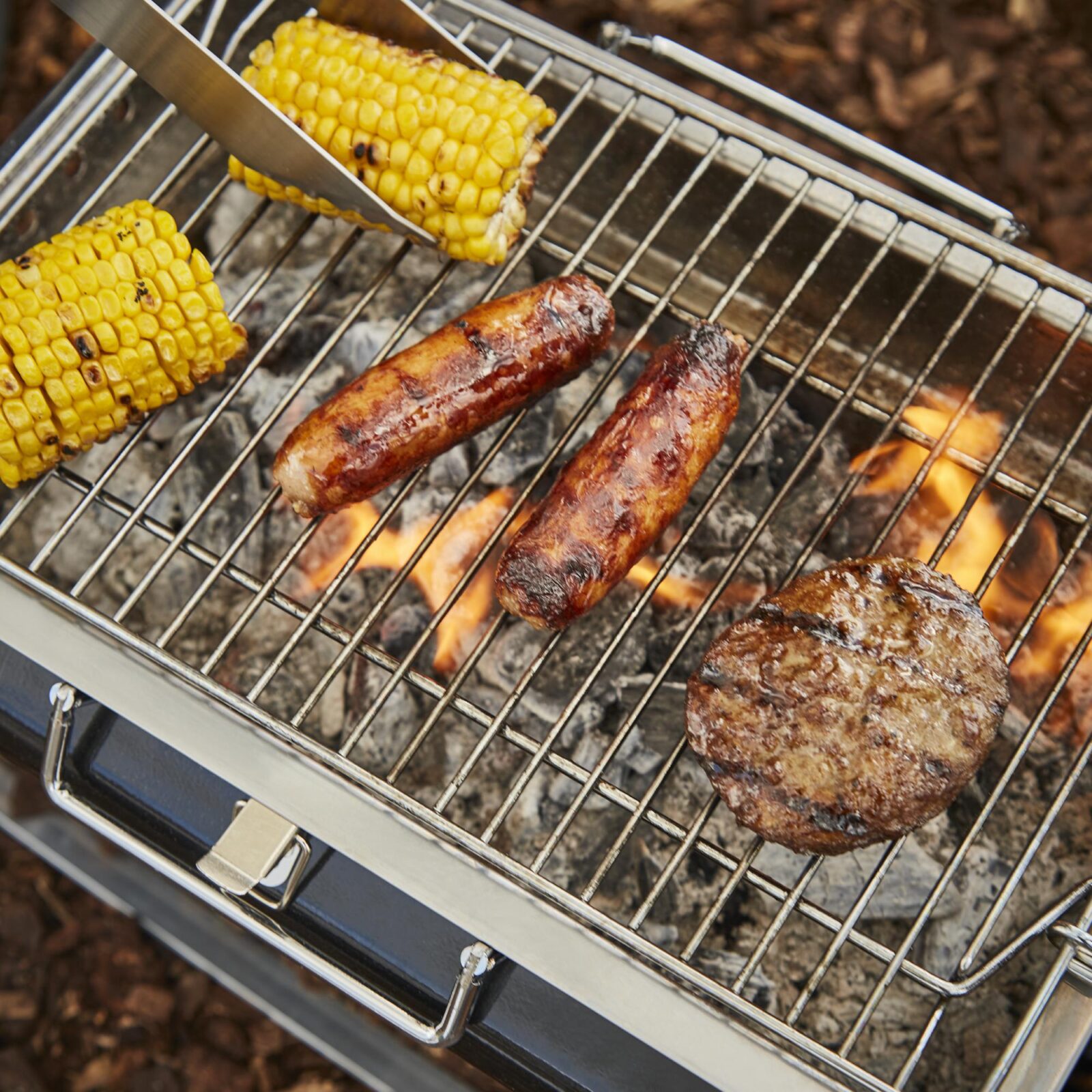 Tower Stealth Portable Briefcase BBQ T978516BLK at Wades (Appliance