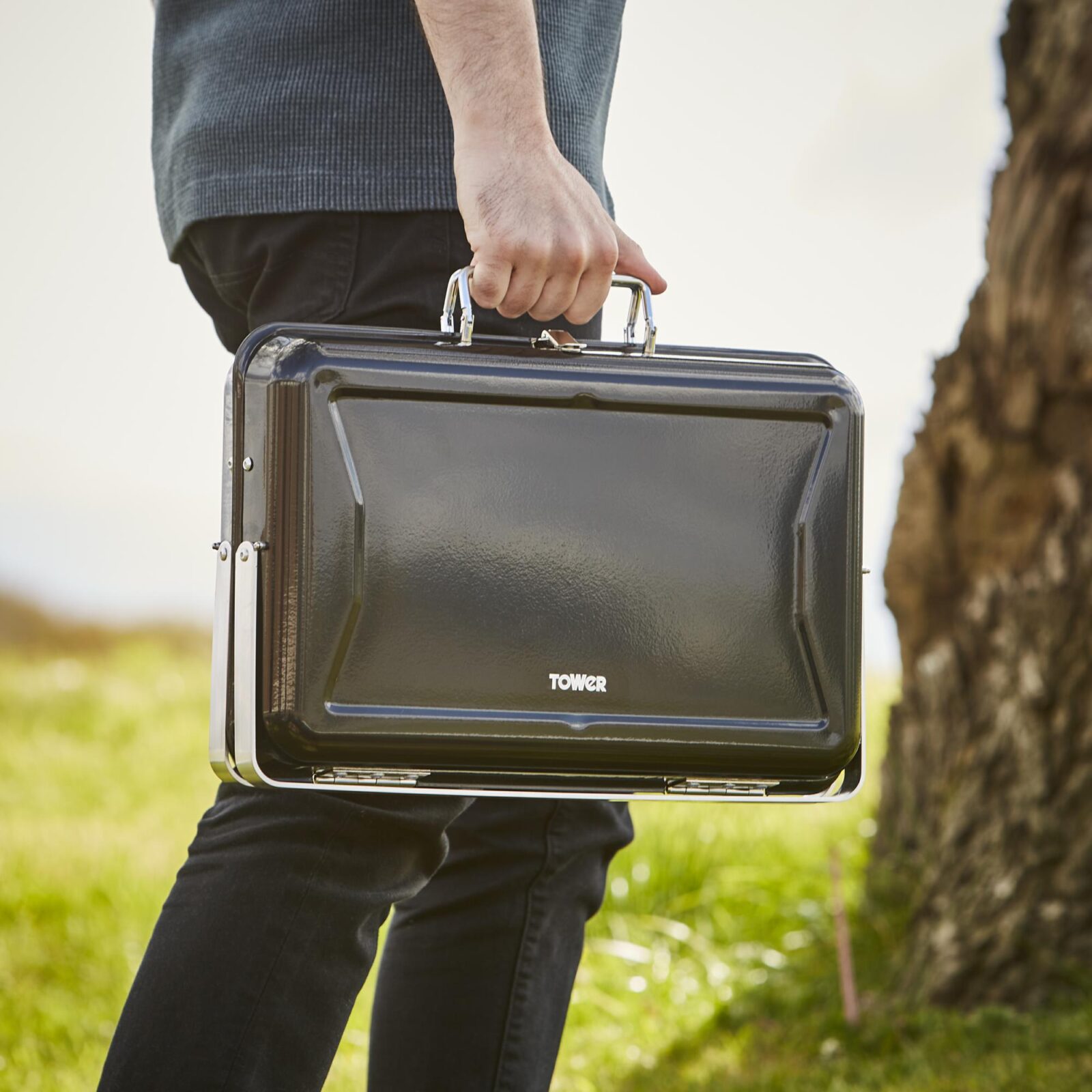 Tower Stealth Portable Briefcase BBQ T978516BLK at Wades (Appliance