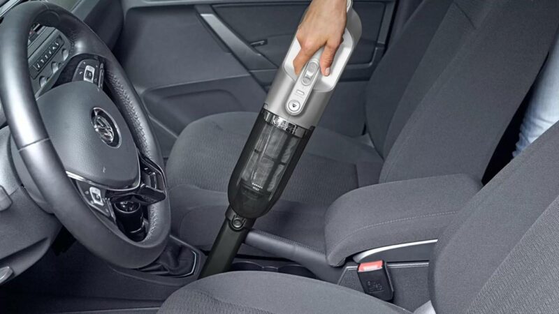 Handheld - Crevice Nozzle - in Car
